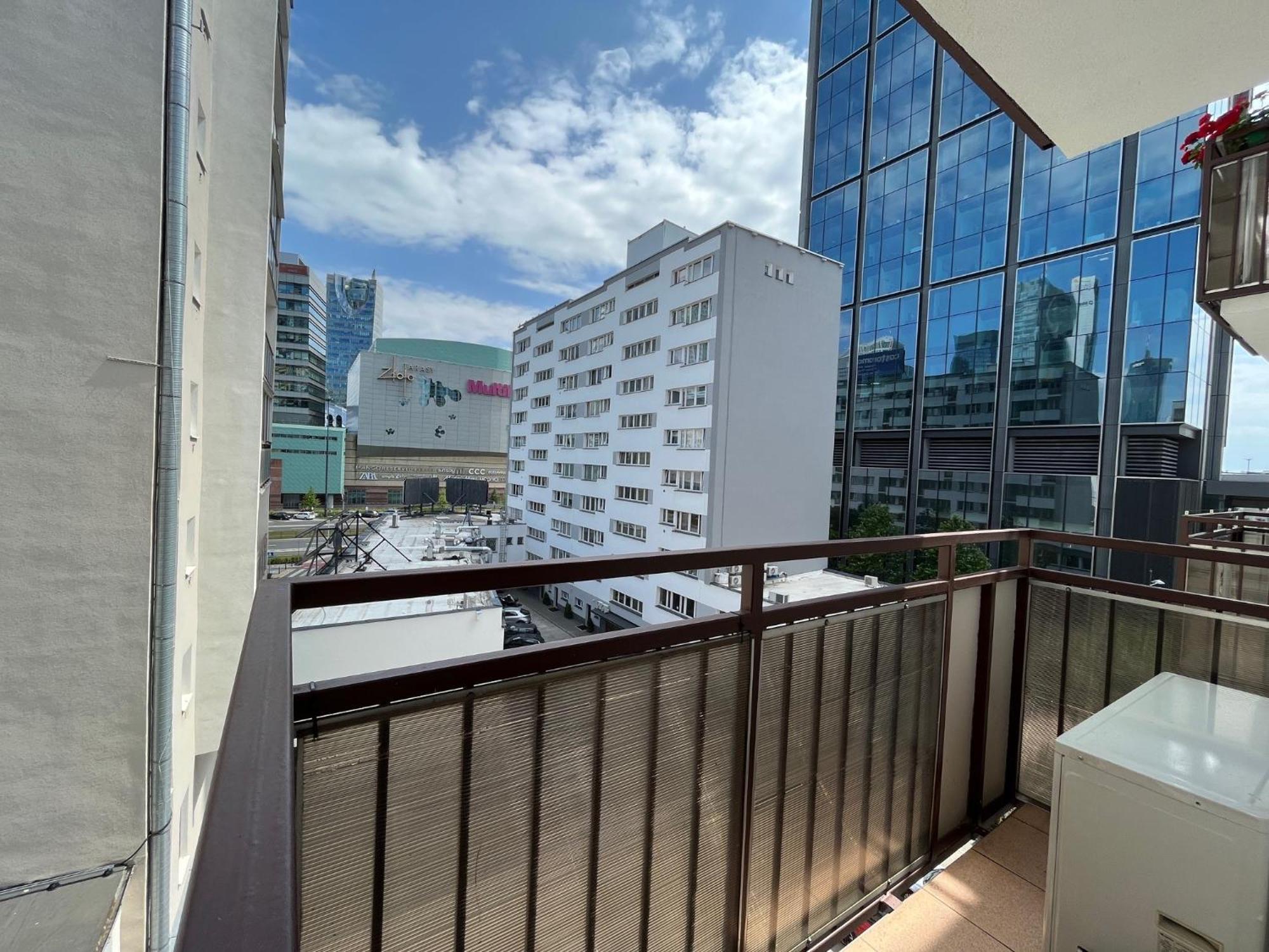 City Center Chmielna 100 Varšava Exteriér fotografie